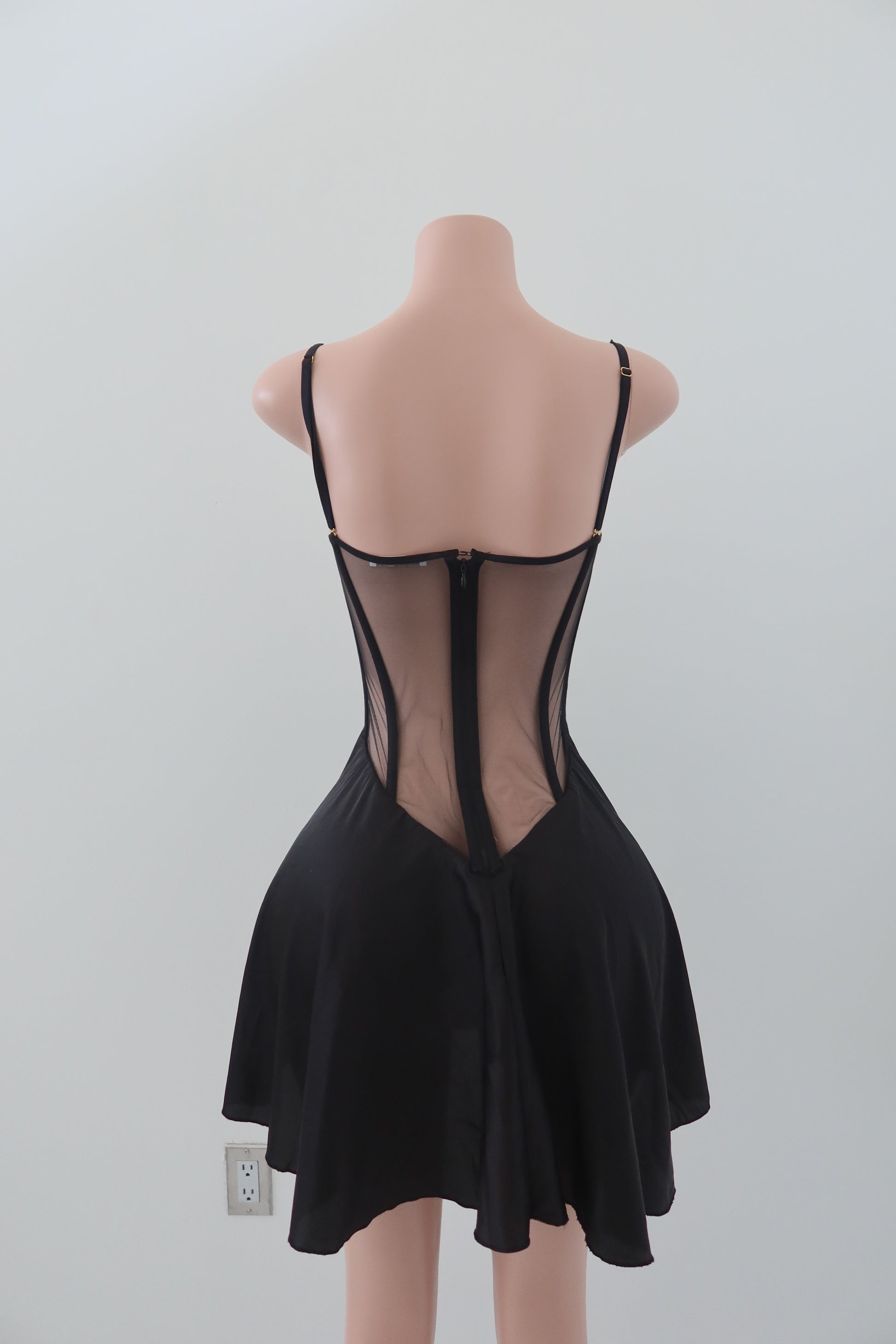GOD SAVE QUEENS Vivienne Dress